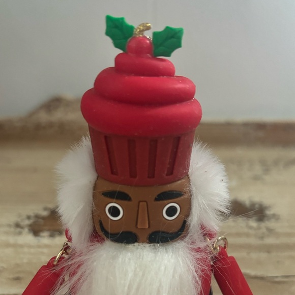 Nutcracker Pocketbac Holder - Picture 8 of 8